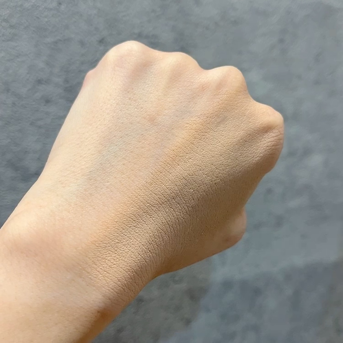 ヌードカーミンググロークッション/MAKE9/クッションファンデーションの動画クチコミ5つ目
