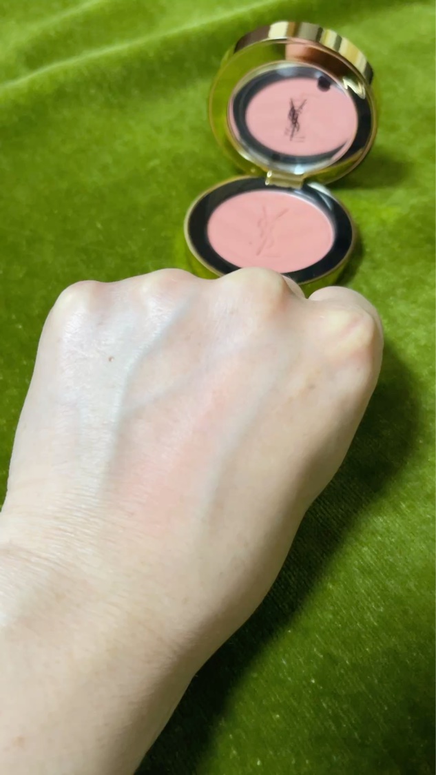 YSL メイクミーブラッシュ パウダー/YVES SAINT LAURENT BEAUTE/パウダーチークの動画クチコミ1つ目