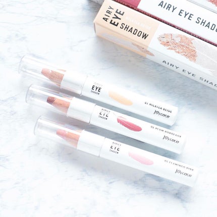 ジョイココ エアリーアイシャドウ/Joy.coco(ジョイココ)/単色アイシャドウの人気ショート動画