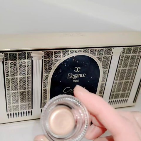 レヨン ジュレアイズ N/Elégance/ジェル・クリームアイシャドウを使ったクチコミ（1枚目）