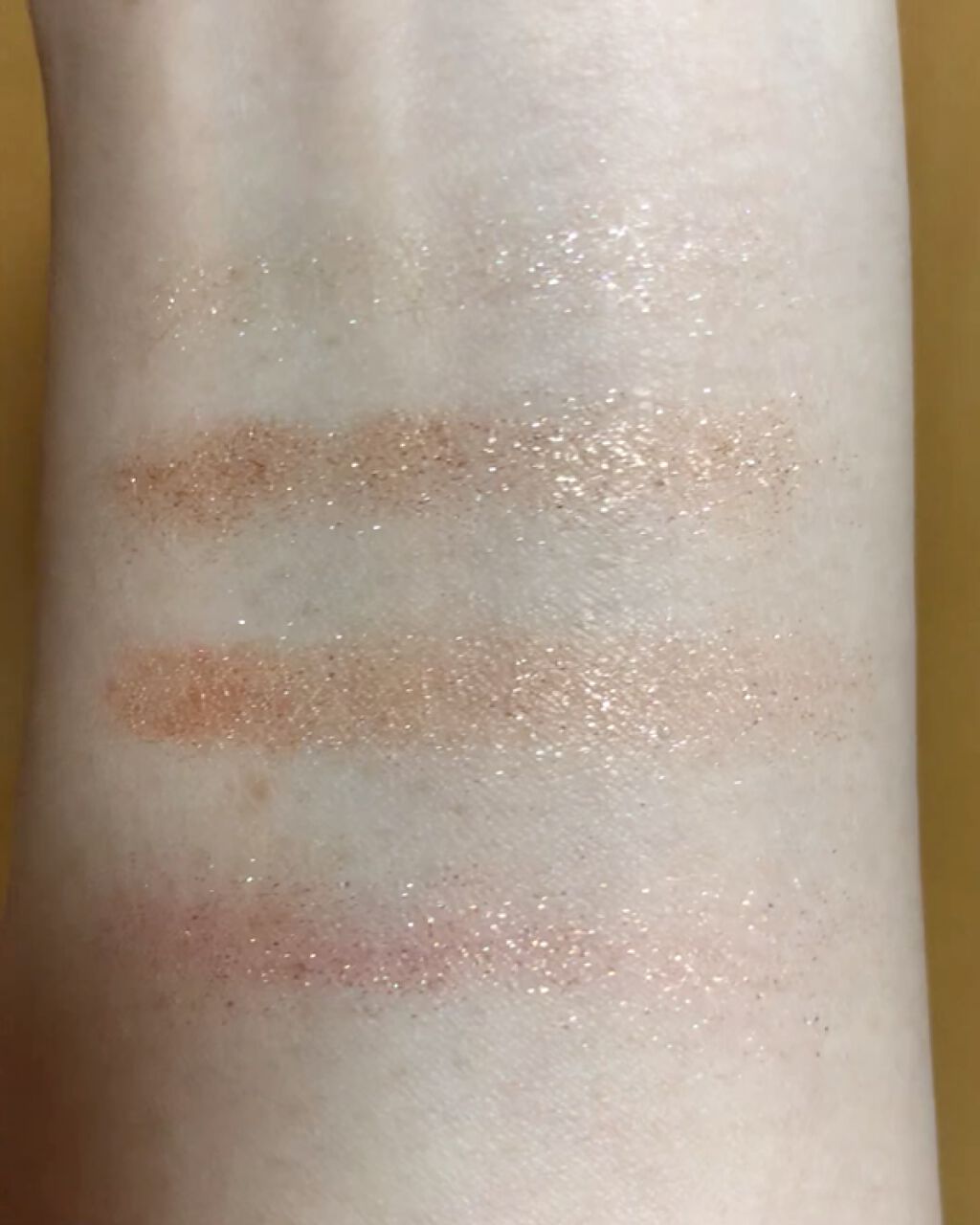 Metallist Sparkling Foiled Pigment/touch in SOL /単色アイシャドウを使ったクチコミ（2枚目）