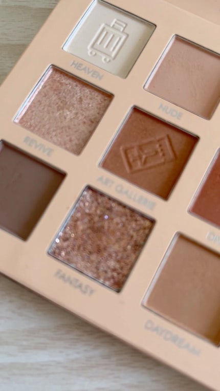 GO TRAVEL 15色アイシャドウパレット/FOCALLURE/アイシャドウパレットの人気ショート動画