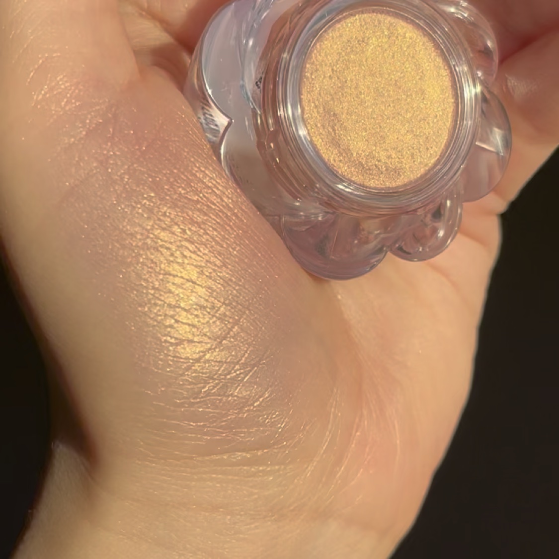 ワンアンドオンリーシャドウ/MUZIGAE MANSION/単色アイシャドウを使ったクチコミ（3枚目）