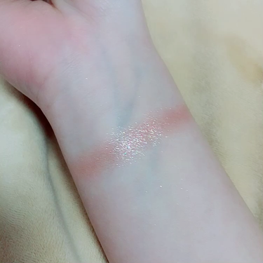 プリズム エアー シャドウ/CLIO/単色アイシャドウを使ったクチコミ（2枚目）