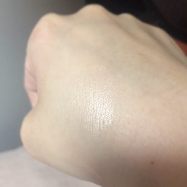 マットラディアンス ベイクドパウダー ハイライト01/ローラ メルシエ/パウダーハイライトを使ったクチコミ（2枚目）