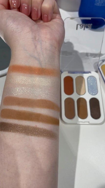 フォーエバー6アイパレット/Laka/アイシャドウパレットの人気ショート動画