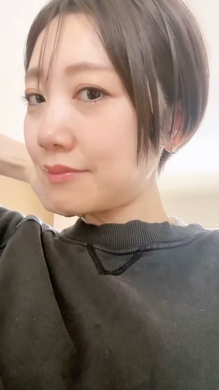 ライトリフレクティングセッティングパウダー プレスト N/NARS/プレストパウダーの人気ショート動画