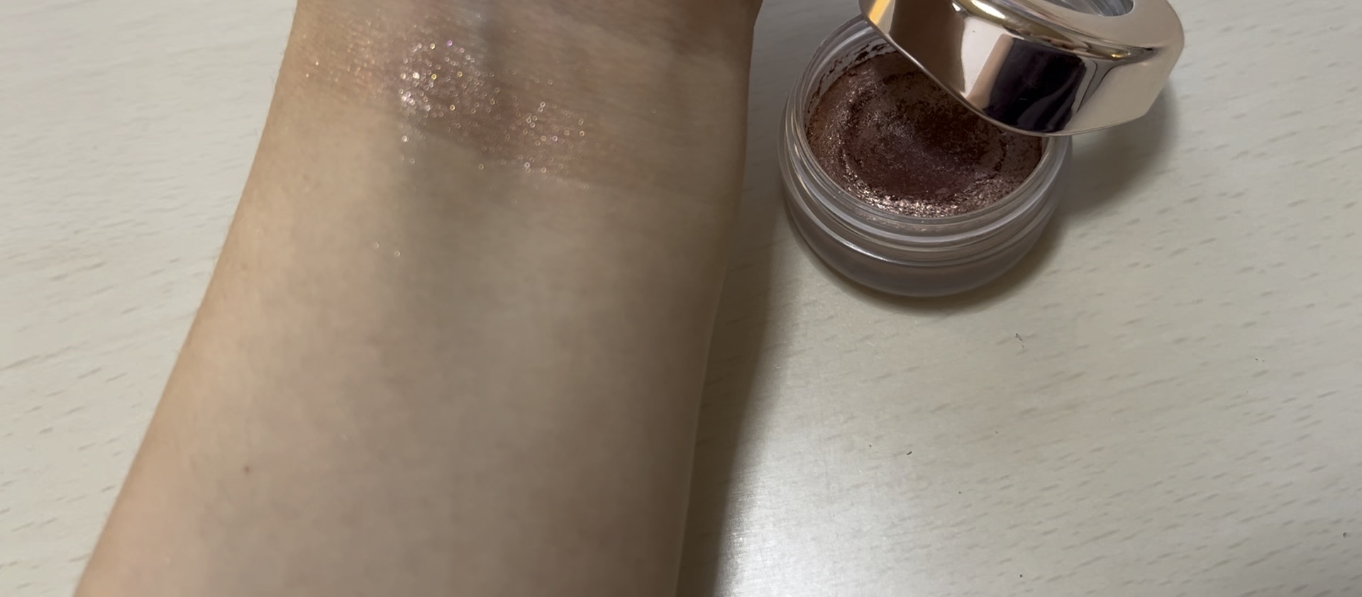 アイグロウ ジェム/DECORTÉ/ジェル・クリームアイシャドウの人気ショート動画