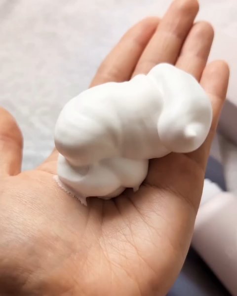 p/d 泡洗顔/p/d/泡洗顔の動画クチコミ1つ目