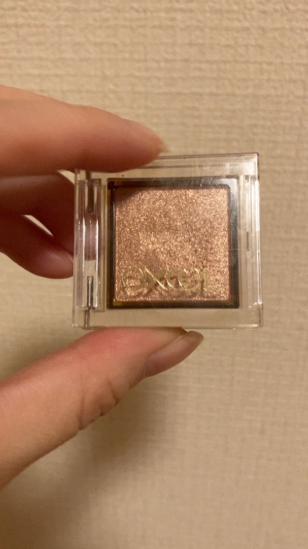  excel
アイプランナー

アイシャドウにはもちろん、涙袋にも使ってる☺️
普段使いに😆✨

 #excel
