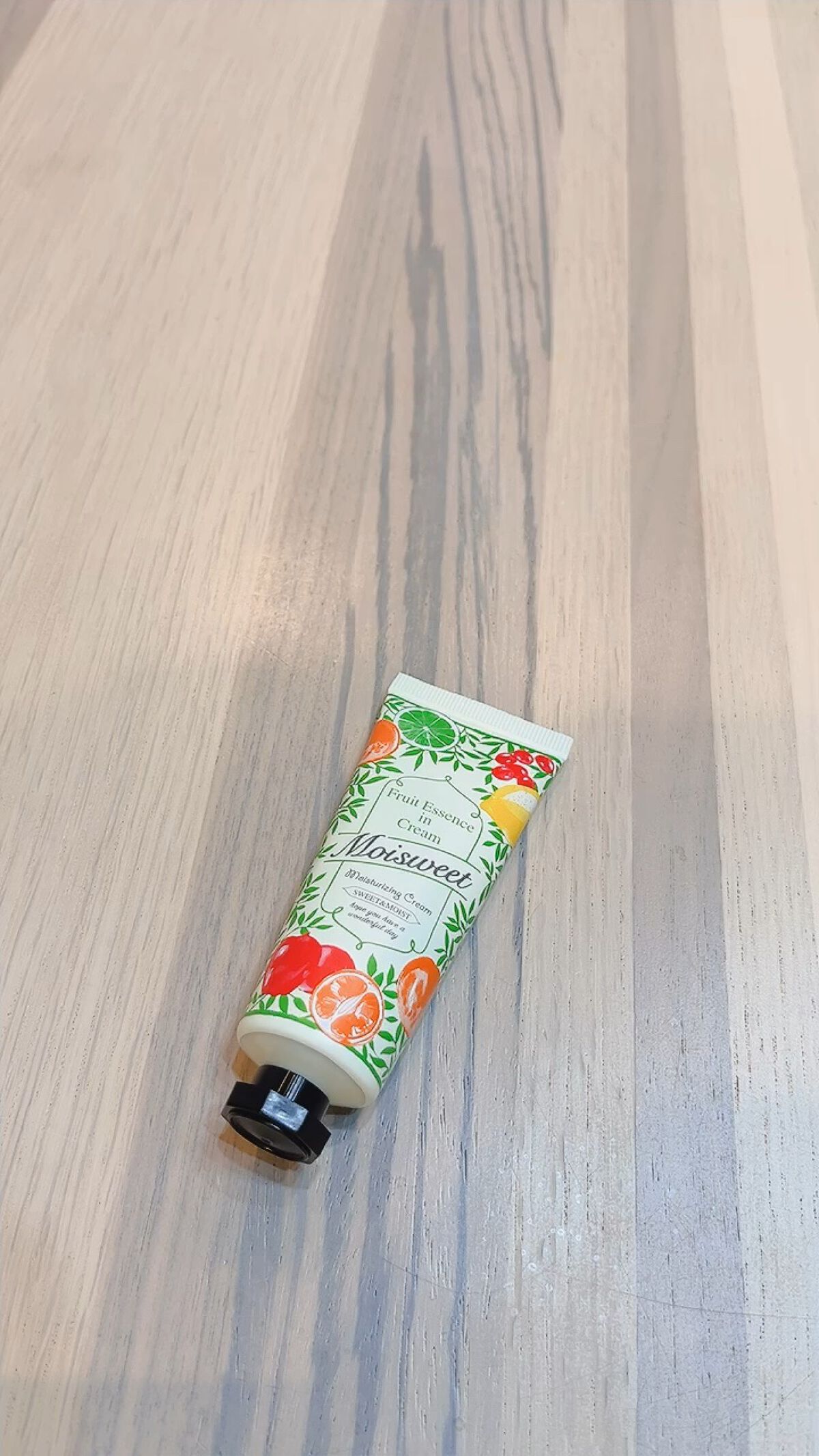 モイスウィート フルーツエッセンスインクリーム/菊星/ボディクリームの動画クチコミ1つ目