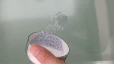 サムシングピュアブルー セント　バスソルト/JILL STUART/入浴剤を使ったクチコミ（4枚目）