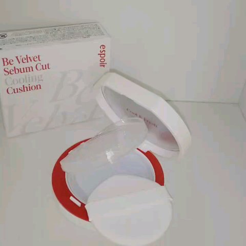 ビーベルベット セバムカットクッション/espoir/プレストパウダーを使ったクチコミ（1枚目）