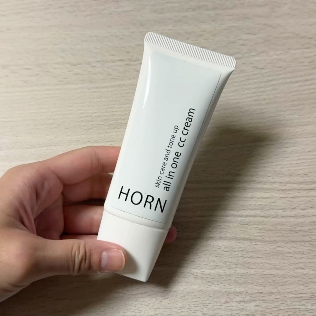 オールオインワンCCクリーム/HORN/化粧下地の動画クチコミ4つ目