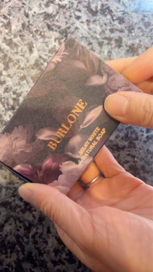 BURLONE ナチュラルソープ ミルキーホワイト/BURLONE/洗顔石鹸の動画クチコミ2つ目