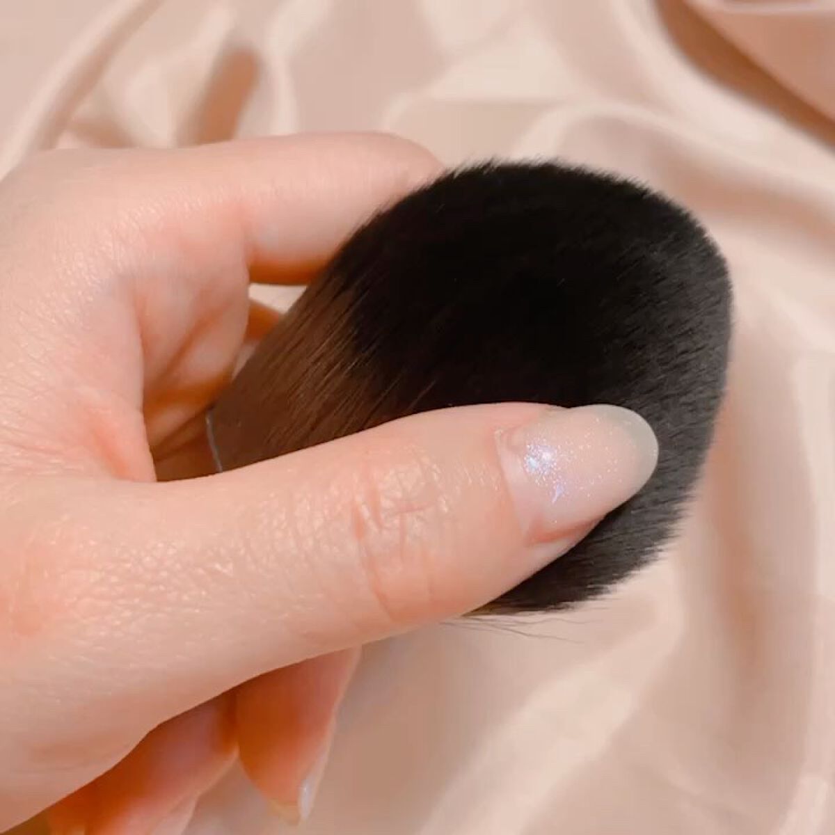 HDスキン マットベルベットコンパクト/MAKE UP FOR EVER/パウダーファンデーションの動画クチコミ4つ目