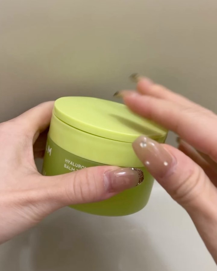 HYALURON VITA BALM TO OIL/MAXCLINIC/クレンジングバームの動画クチコミ1つ目