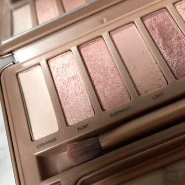 NAKED3 パレット/アーバンディケイ/アイシャドウパレットを使ったクチコミ(3枚目)