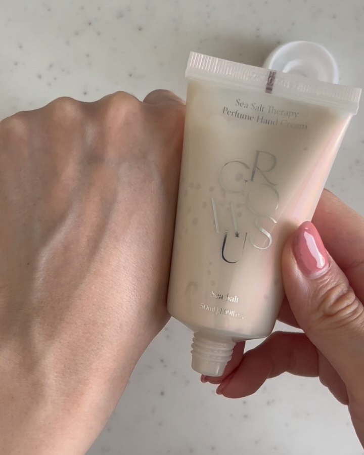 シーソルトテラピーパフュームハンドクリーム/GROWUS/ハンドクリームの動画クチコミ2つ目