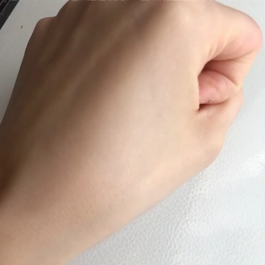 キャンドルグロウ パーフェクティングパウダー/ローラ メルシエ/プレストパウダーを使ったクチコミ（3枚目）