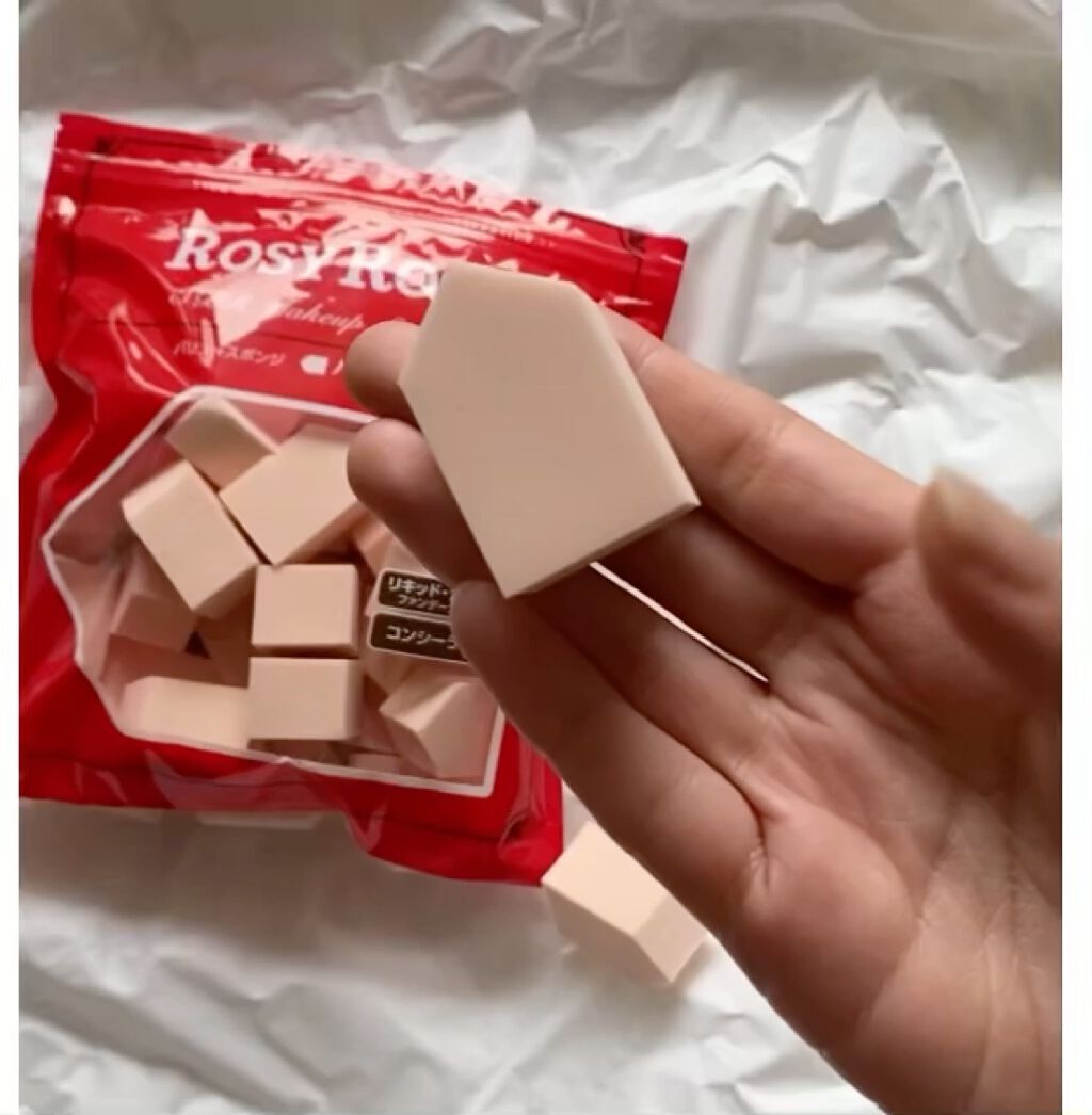 バリュースポンジN ハウス型タイプS 30P/ロージーローザ/パフ・スポンジを使ったクチコミ（3枚目）