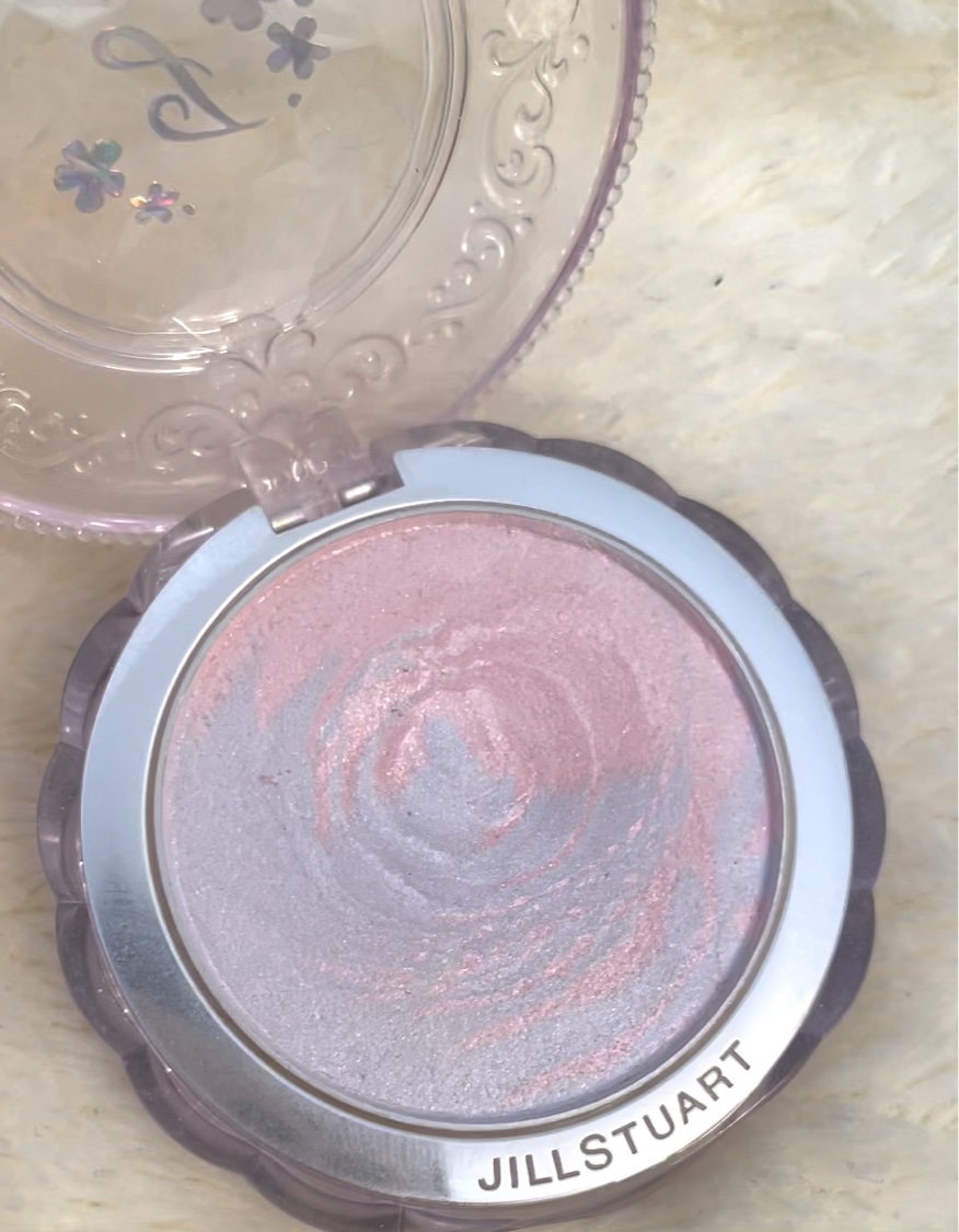 ユニコーンユートピア コレクション/JILL STUART/メイクアップキットの動画クチコミ4つ目