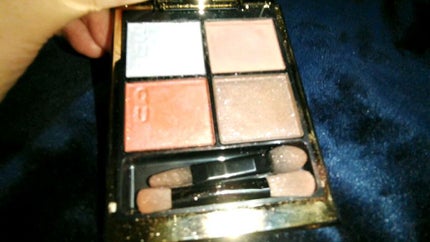 シグニチャー カラー アイズ/SUQQU/アイシャドウパレットの人気ショート動画