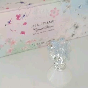 クリスタルブルーム　サムシングピュアブルー セント　オードパルファン/JILL STUART/香水(レディース)を使ったクチコミ（1枚目）