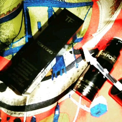 エモーションプルーフ アイ プライマー/TOM FORD BEAUTY/アイシャドウベースの人気ショート動画