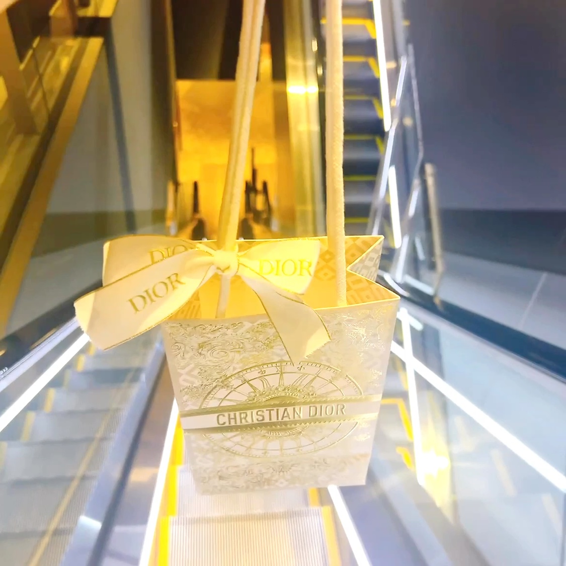 ルージュ ディオール フォーエヴァー リキッド シークイン（クリスマス