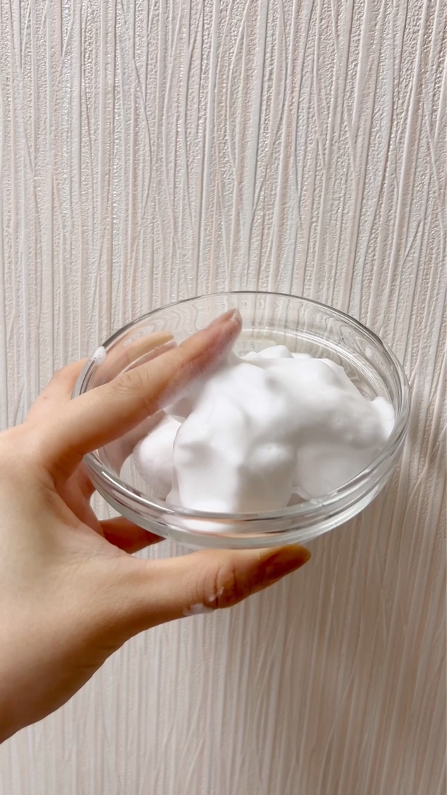 (73)beauty💞のクチコミ「逆さまにしても落ちない濃密泡

DEWスイートシャンティウォッシュ

トロトロ生クリームみたい.....」（3枚目）