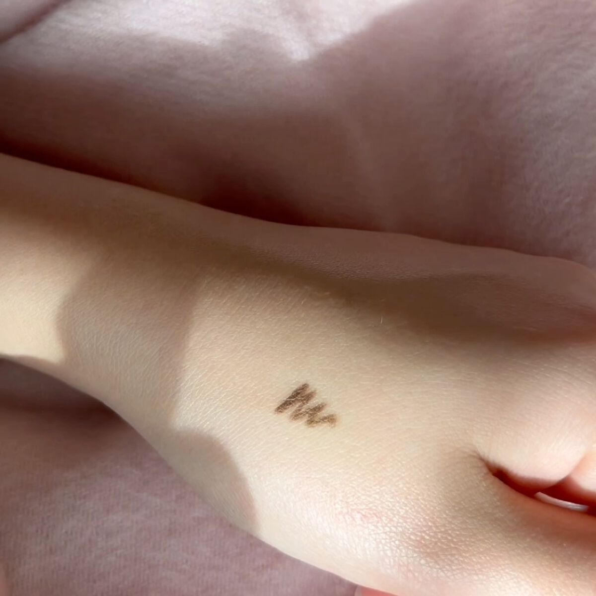 エテュセ ラスティング ジェルライナー 03 ウォームブラウン/ettusais/ジェルアイライナーを使ったクチコミ（2枚目）