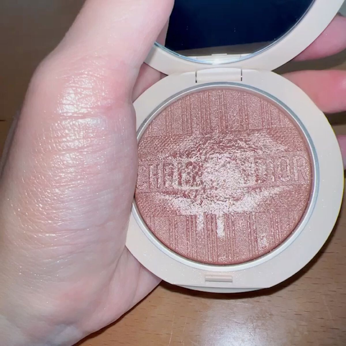 ディオールスキン フォーエヴァー クチュール ルミナイザー 002 ピンク リビエラ〈ディオリビエラ エディション〉/Dior/プレストパウダーを使ったクチコミ（1枚目）