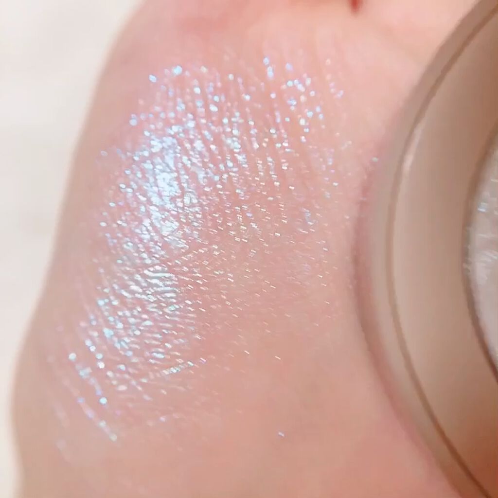 SUNSET CITY/HOLDLIVE/単色アイシャドウの動画クチコミ1つ目