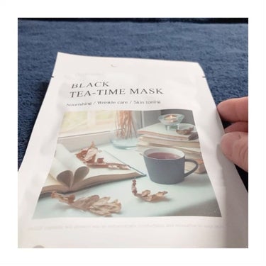 DETOSKIN ブラックティータイムマスクのクチコミ「𖤐´-

detoskin 
tea time mask ‪𓂃𖤥𖥧𖥣⋆*

疲れて乾燥したお肌.....」（3枚目）