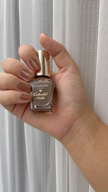 カラフルネイルズ/キャンメイク/マニキュアの人気ショート動画