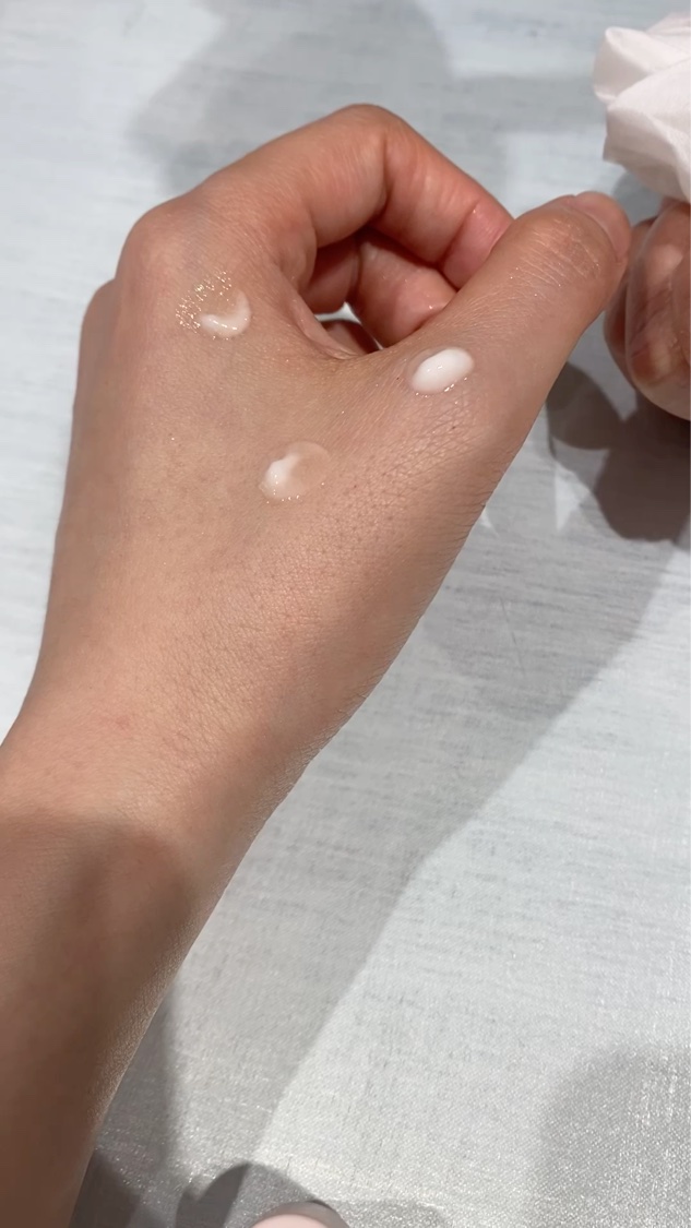 スキン PFCT アイ/GIVENCHY/アイケア・アイクリームの動画クチコミ1つ目