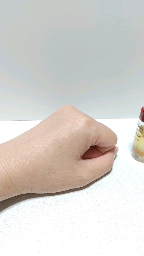 マデカバイタルカプセルセラム/センテリアン24/美容液を使ったクチコミ（3枚目）