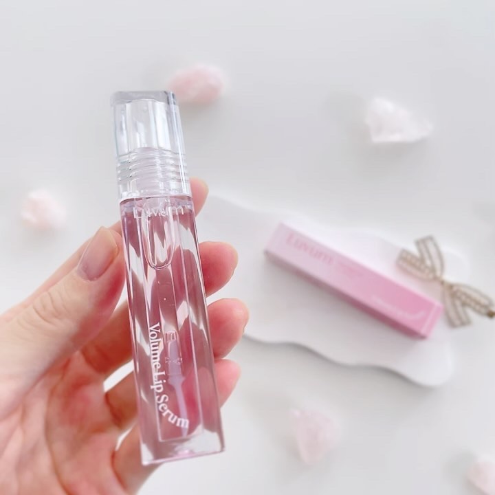 ラビューム ボリュームリップセラム/Luvum/リップグロスを使ったクチコミ（2枚目）