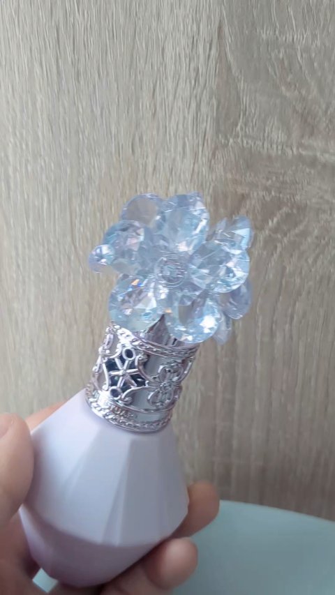 クリスタルブルーム サクラブーケ オードパルファン /JILL STUART/香水(レディース)の動画クチコミ5つ目