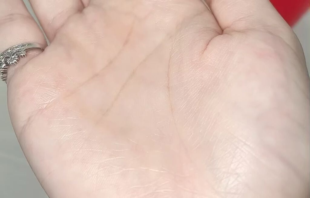 CCオイル/エッセンシャル/ヘアオイルを使ったクチコミ（3枚目）