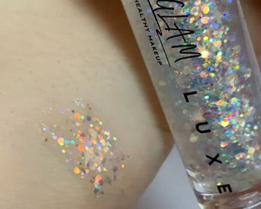 UR GLAM LUXE　GLITTER LIP GLOSS/U R GLAM/リップグロスの動画クチコミ2つ目