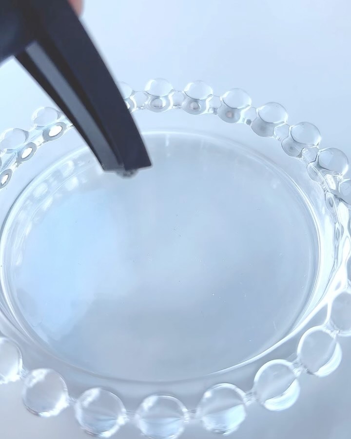 スクラブボディウォッシュ コージーファイヤー シダーウッド/LUV SCENT/ボディスクラブを使ったクチコミ（2枚目）