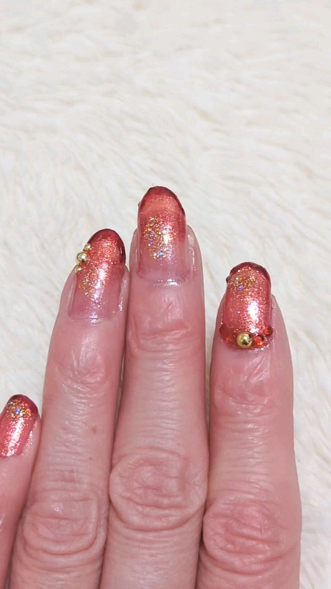 ネイルホリック Glamour Glitter/ネイルホリック/マニキュアの動画クチコミ1つ目