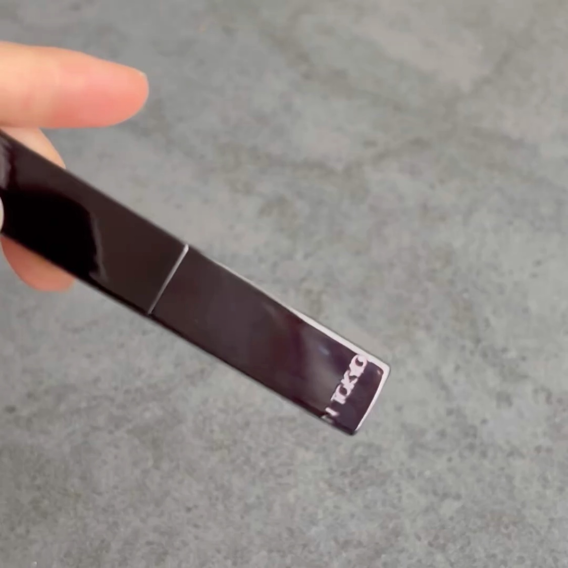 アディクション ザ リップスティック グレイズドボム/ADDICTION/口紅の動画クチコミ2つ目