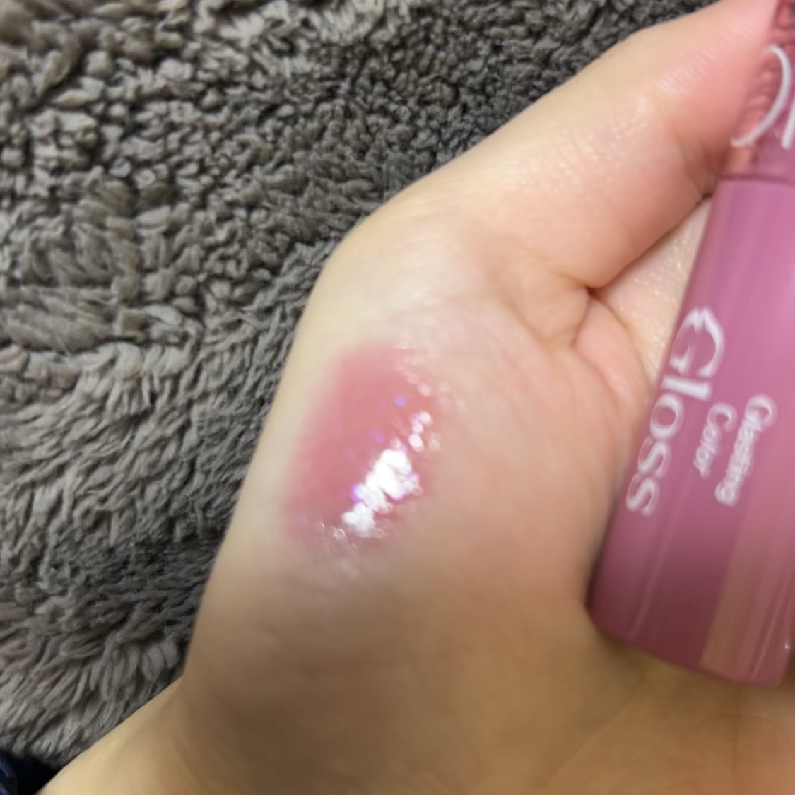 グラスティングカラーグロス/rom&nd/リップグロスを使ったクチコミ（3枚目）