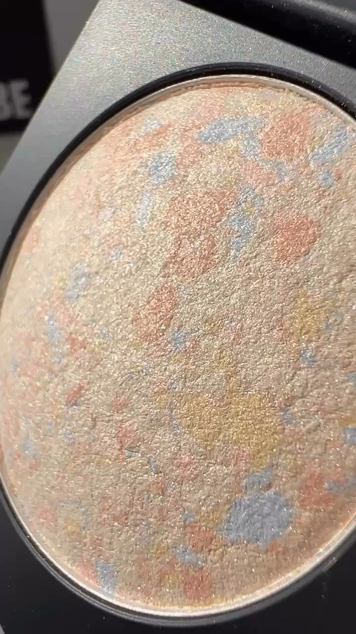 パールライクハイライター/FIVE VIBE/パウダーハイライトの動画クチコミ2つ目