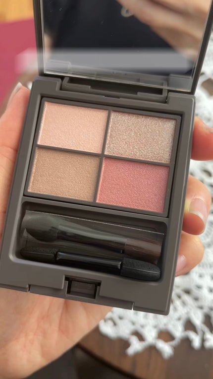 アンノウンアイズ/STEIASUR(ステイアシュール)/アイシャドウパレットの人気ショート動画