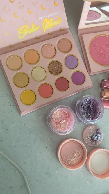 カラーポップ×セーラームーン/ColourPop/パウダーアイシャドウを使ったクチコミ（6枚目）