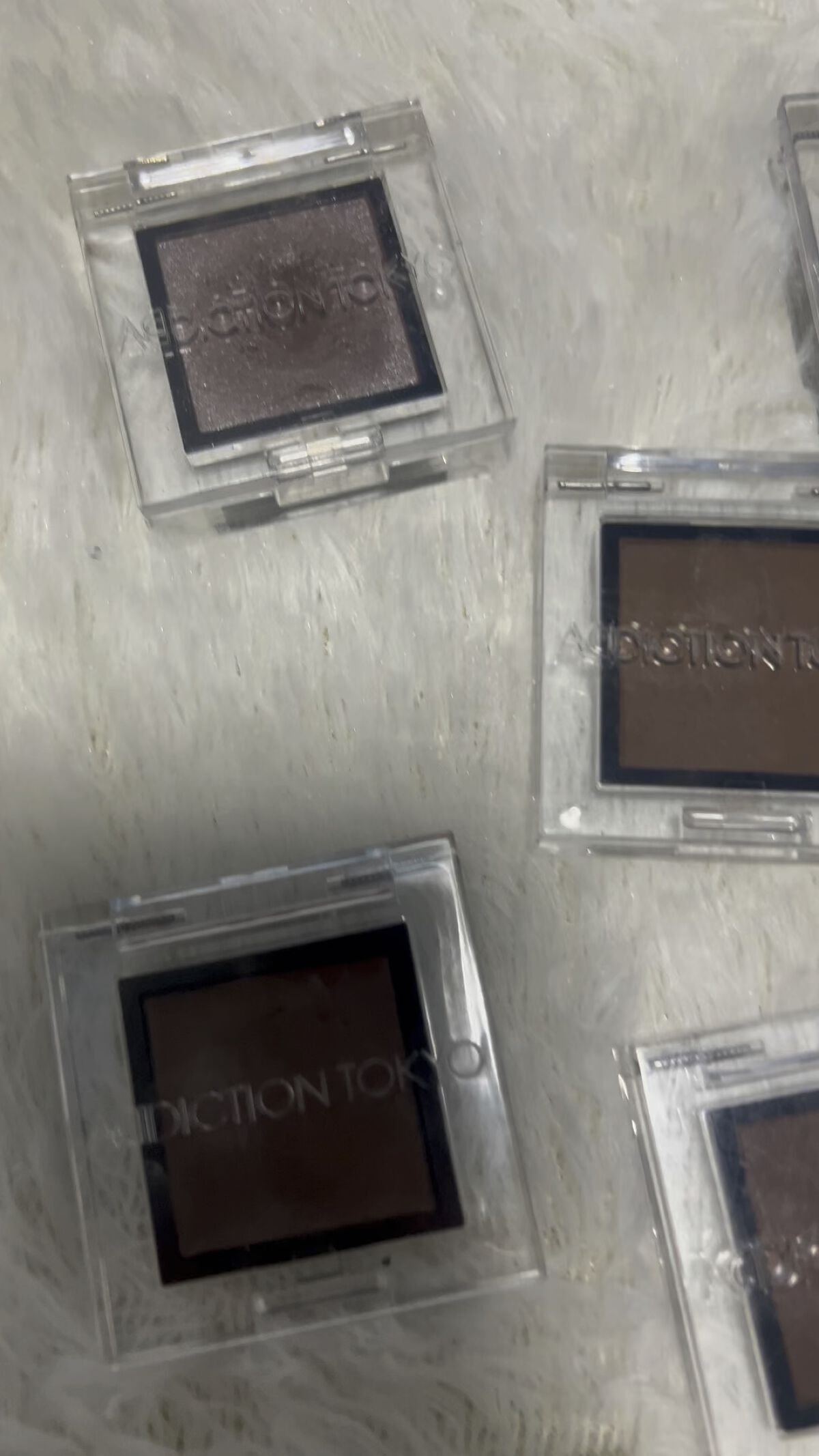 アディクション ザ アイシャドウ スパークル/ADDICTION/単色アイシャドウを使ったクチコミ（1枚目）